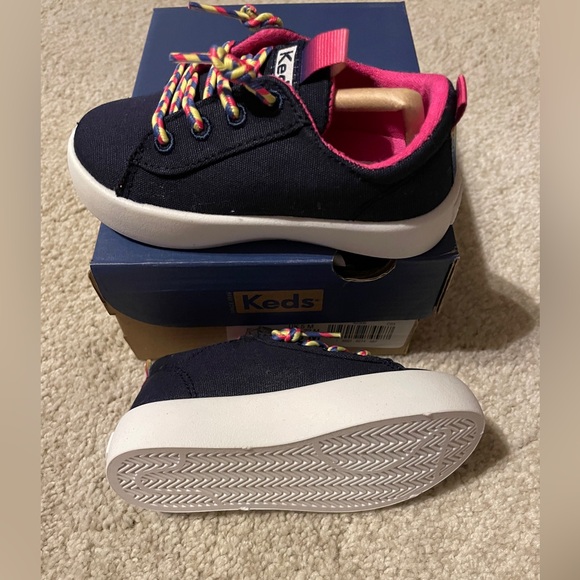 NWT toddler Keds (sz6) blue & pink - Picture 3 of 5